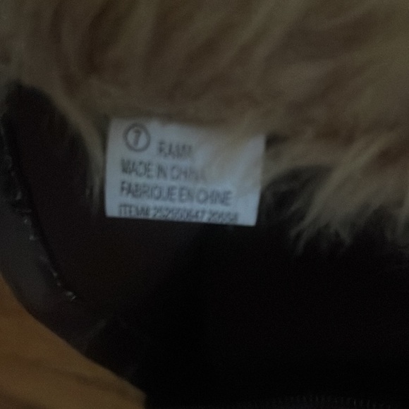 I got it from a friend’s friend.  It’s too high & wrong side too. - Picture 3 of 3